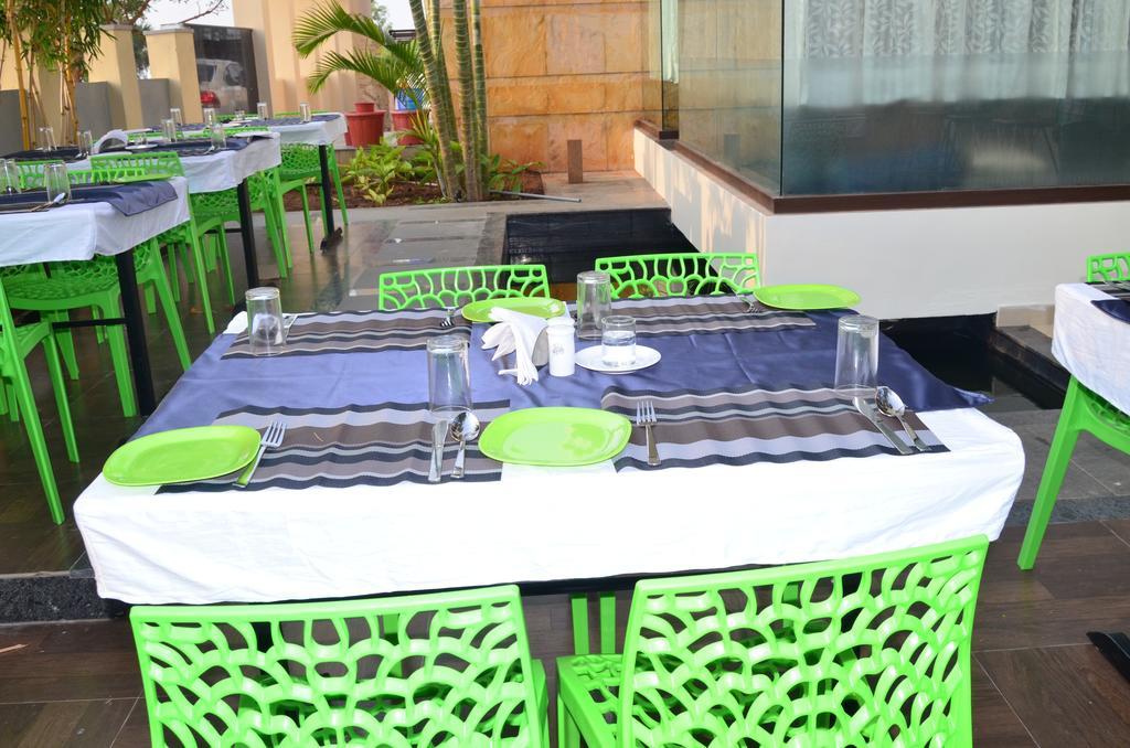 Vizag Palms Holiday Beach Resort Вишакхапатнам Экстерьер фото